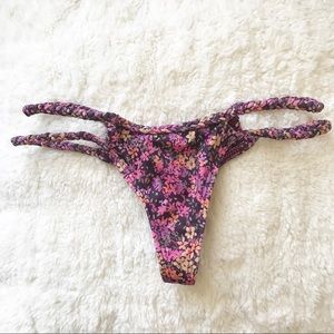 Frankie’s bikini bottoms